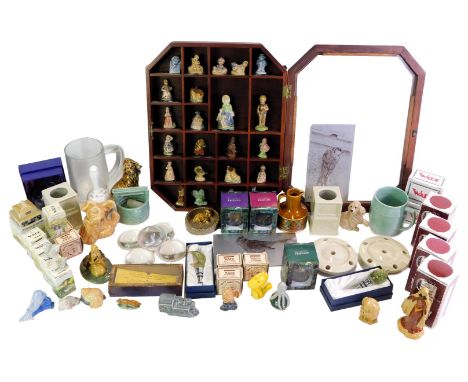 A group of Wade collectables, to include Whimsies, some boxed, kitten, tiger, squirrel, Camelot Collection wares, etc. (1 box