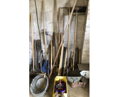 Various tools. 