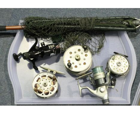 Selection of mixed fishing reels to include Dowling &amp; Sons and Geologic. P&amp;P Group 2 (£18+VAT for the first lot and £