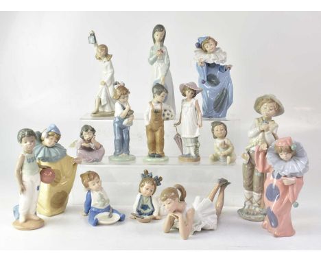 NAO; thirteen figures of clowns and children and a Lladró figure of a cherub (af) (14).