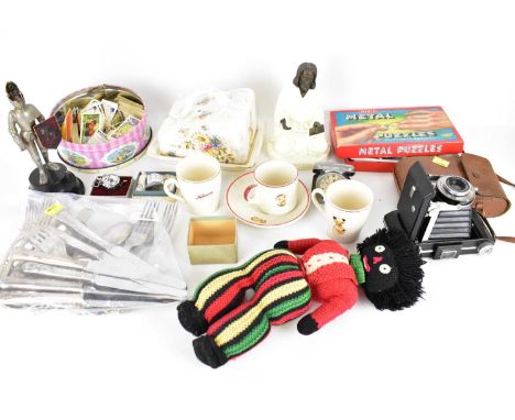 Mixed collectibles to include loose silver plated cutlery, various tea cards, a Minton porcelain and bronzed figure 'The Sage
