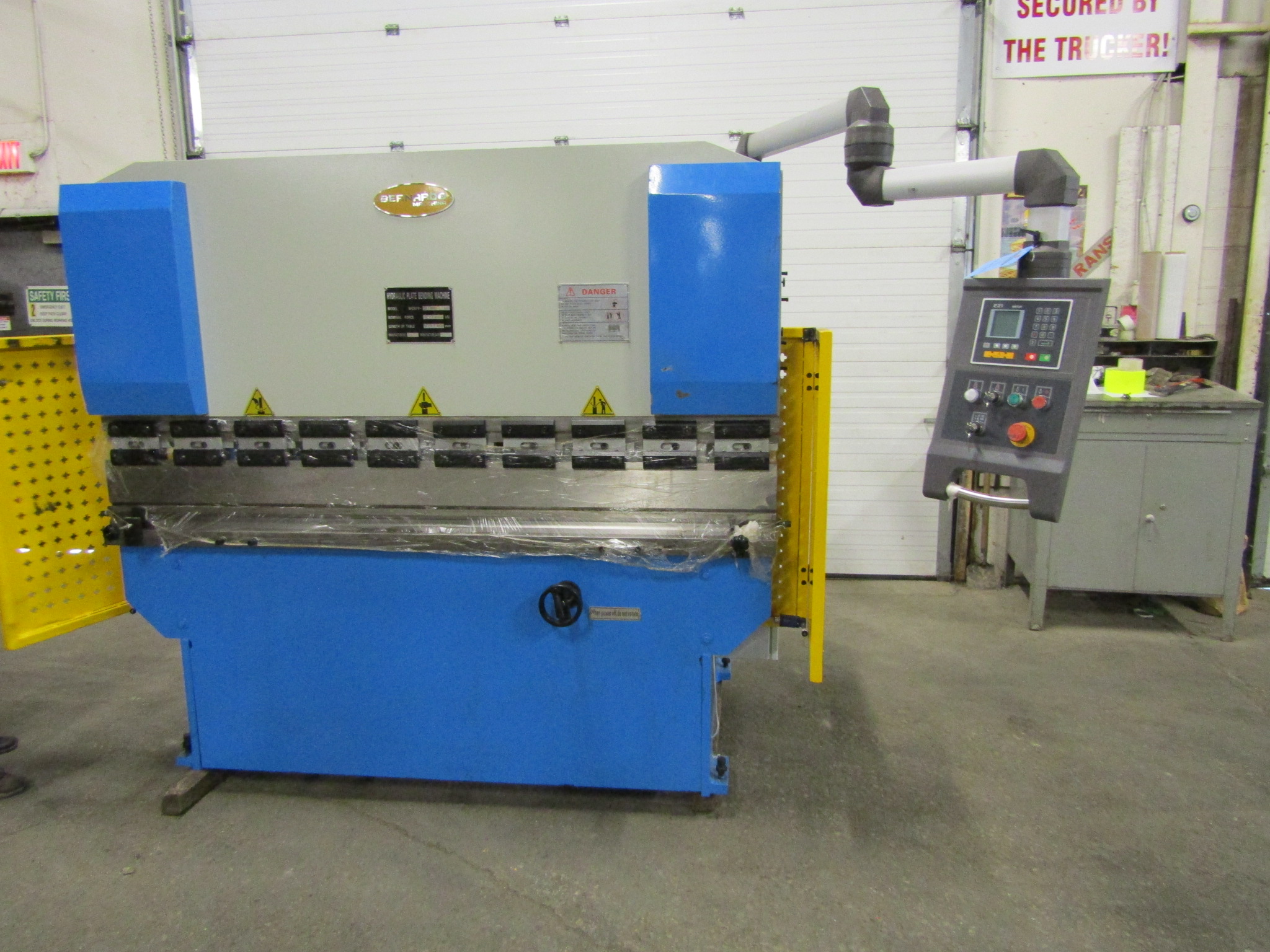 Bernardo Hydraulic Press Brake 40 ton capacity 80" bed 220V 3 phase