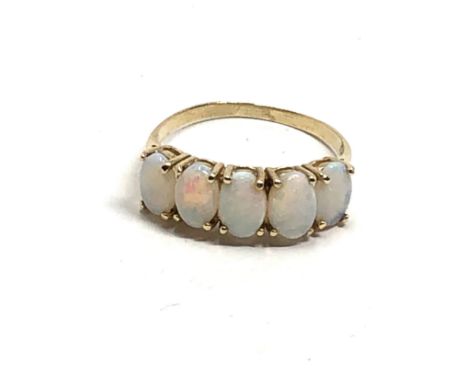 9ct gold opal ring 1.4g 