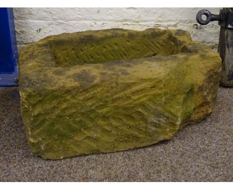 Small 18th/19th century weathered sandstone trough, 49cm x 36cm, H19cm