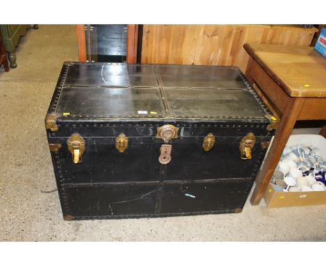 A large travelling trunk 