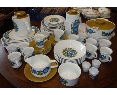 Extensive 1960's J &amp; G Meakin "Studio" china dinner service with similar tea and coffee services (66 pieces)