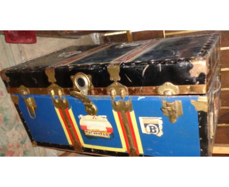 Cabin trunk