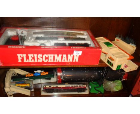 Fleischmann 6345 boxed model train set, Hornby-Dublo vintage metal railway buildings, and other rolling stock