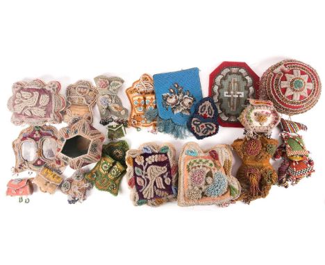 A quantity of 19th-century hand-worked beadwork items to include various British and American 'Sweetheart', Prisoner of War a