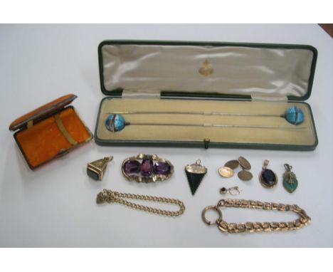 Collection of antique jewellery to include a boxed pair of hairpins, a cigarette case, a Pinchbeck bracelet &amp; a rolled go