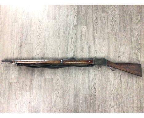 .577/450 MARTINI HENRY MKII RIFLE, LATE 19TH CENTURY the lock plate with crowned VR, crowned military issue arrow and stamped