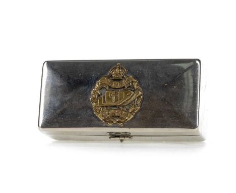 TANK CORPS, OFFICER COMMISSIONED WILKINSON SWORD TRAVEL SHAVING KIT, MID-20TH CENTURY the hinged cover mounted with regimenta