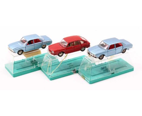 Marklin group of 3 cased diecast models to include; No.1821 Audi 100 LS in light blue body with red interior, No.1825 VW 411 