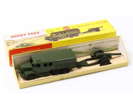 Dinky Toys No.695 7.2 Howitzer and Tractor set, includes No.689 Medium Artillery Tractor and No.693 7.2" Howitzer, military g