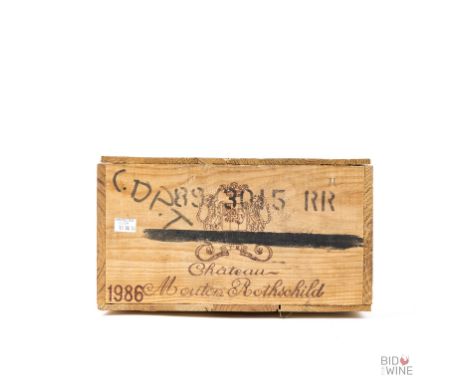 OWC. Pauillac, Bordeaux, France. Levels: 2 into neck, 3 base of neck, 7 very top shoulder. Pristine appearance. Tissue wrappe