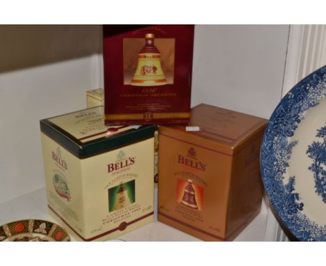 Bells Extra Special Old Scotch Whisky Christmas decanter, 1996, others, 1997, 1998, 1999 (4)