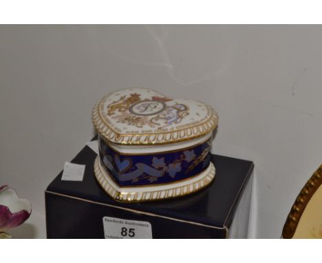 A Royal Crown Derby trinket box, commemorating the 50th anniversary of HRH Queen Elizabeth II and HRH The Duke of Edinburgh, 