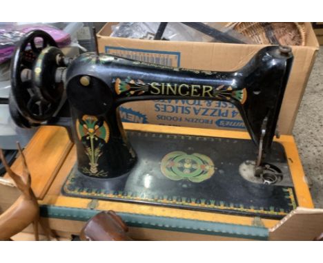 VINTAGE SINGER SEWING MACHINE, NO CASE &amp; MISSING BOBBIN COVER