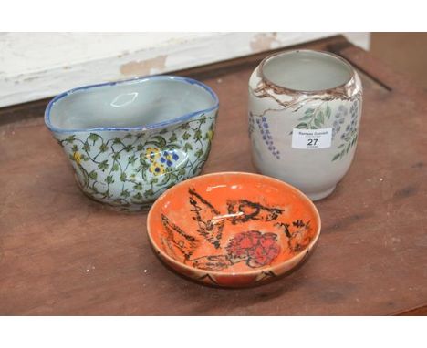 Carolina M. Valvona, a mixed lot of three decorative studio pottery bowls and vases (3)