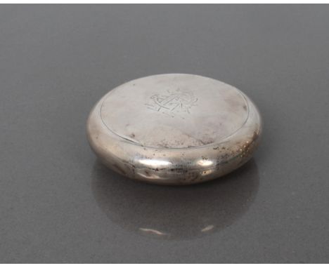 A circular silver snuff or tobacco box, Stokes &amp; Ireland Ltd. London 1902, 8.5 cm diam., 96 g