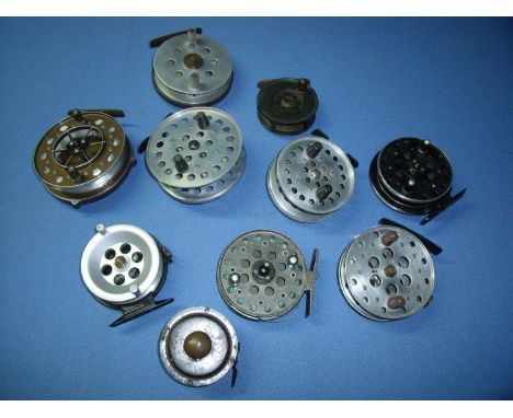 Collection of vintage centre pin fishing reels including alloy bodied, Avon Royal, J.B.Moscrops Manchester etc. 