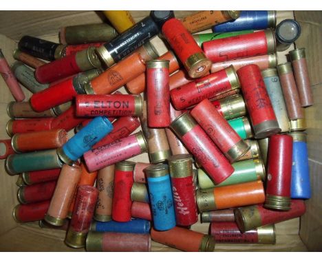 Quantity of vintage collectable shotgun cartridges of various makes and manufacturers, mostly 12 bore, 20 bore and .410 (shot