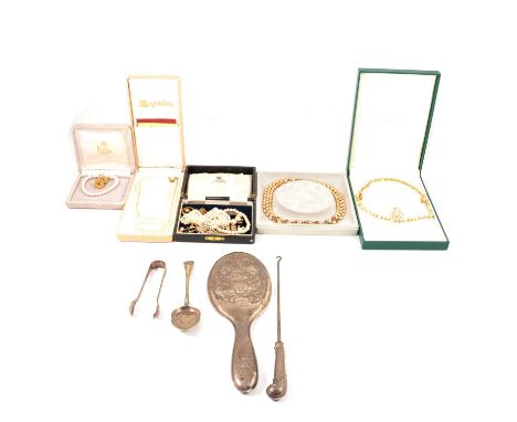 A collection of costume jewellery. Diamante suite of necklace and earstuds with simulated pearls; a similar knot brooch; a tw