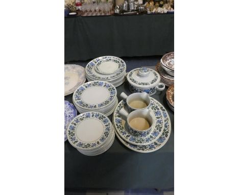 A Collection of 1970's Midwinter Caprice Oven to Table Dinnerwares 