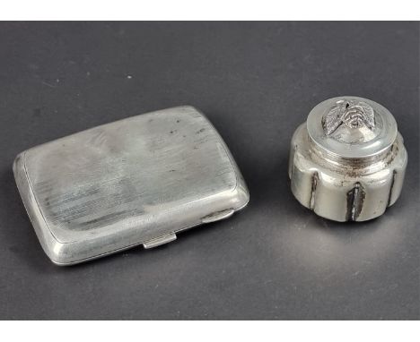 A silver cigarette case, by&nbsp;Adie Brothers Ltd, Birmingham 1923, 8.5cm wide, gross weight 64g; together with an Italian w