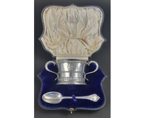 A cased silver christening set, by Mappin &amp; Webb Ltd, London 1917 and 1926, 319g.