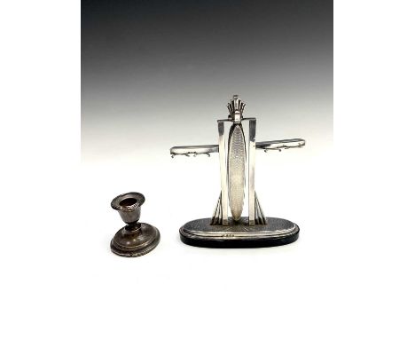 An Art Deco silver manicure stand with engine turned decoration by Bravingtons Ltd, Birmingham 1935, 17cm high, 7.05oz, with 