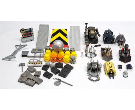 Quantity of BBC Robot Wars action figures and accessories &amp; Hasbro Beyblades, Fair to Good. See photos&nbsp;