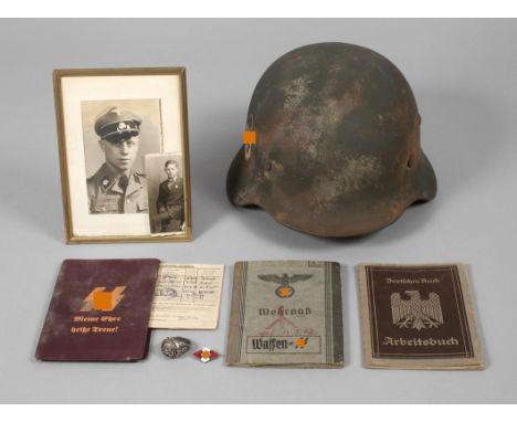 Nachlass der SchutzstaffelWehrpass der WSS, 2. SS-Pi. Ers. Kp, befördert zum Sturmmann 1941 beim SS-Infanterieregiment 8, gef