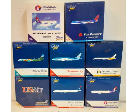 Gemini Jets-A collection of 8 commercial diecast aircraft, 1:400 scale to include Hawaiian Airlines, Sun Country, Alaska Airl