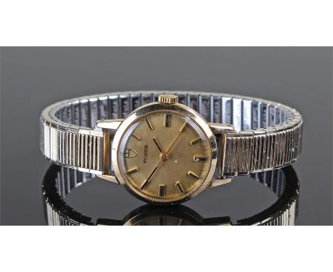 Tudor 9 carat gold ladies wristwatch, the signed gilt dial with baton hours, manual wound, 22mm diameter 