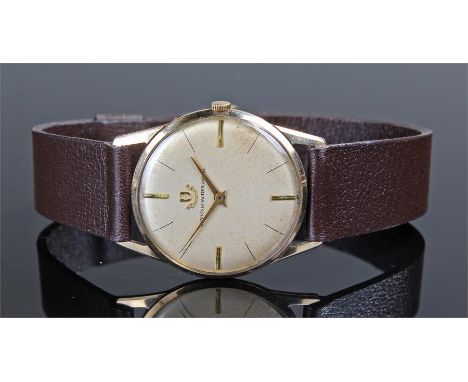 Watches of Switzerland 9 carat gold gentleman's wristwatch, the champagne signed dial with gilt baton hours, manual wound, sl