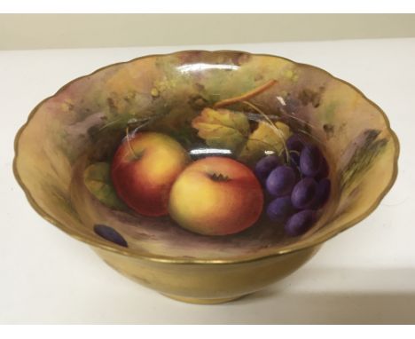 A Quality Worcester Porcelain bowl hand painted with fruit the deep bowl with a shaped gilded edge signed by Albert Shuck dia