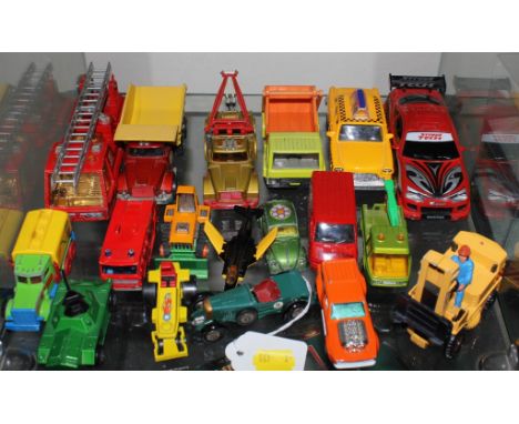 A collection of 18 various loose cars, etc, models by Corgi, Matchbox and others, all in good condition