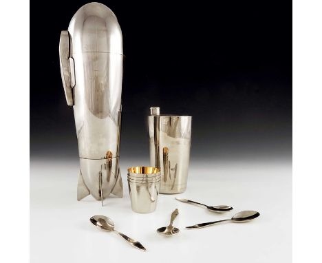 J A Henckels, Zwilling, Solingen, an Art Deco silver plated novelty Zeppelin cocktail shaker, circa 1930s, the torpedo form b