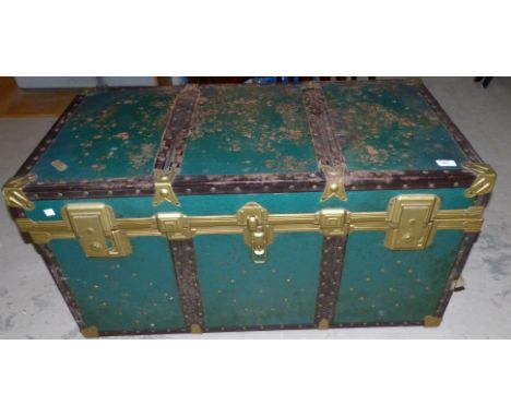 A large travelling trunk