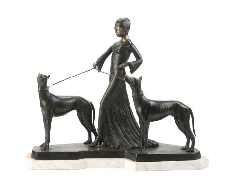 Femme aux deux lévriers, sculpture en bronze, circa 1930, sur socle en marbre veiné gris, h. 52 cm (dégâts au socle)