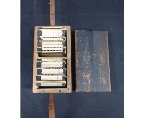BOXED SET OF MILITARY GLASS SLIDESfor a training lecture, WW2 ?