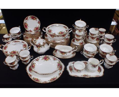 A LARGE QUANTITY OF ROYAL ALBERT 'OLD COUNTRY ROSES' DINNER AND TEA WAREand coffee cups and saucers (some signs of use)