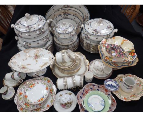 A 'BISTO' PART DINNER SERVICE WITH CHINOISERIE PATTERNand other dinner and tea wares