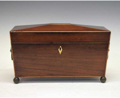 Regency mahogany sarcophagus tea caddy, enclosing glass bowl and two canisters, 31cm wide