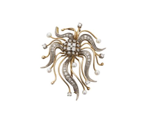 Brosche in Blütenform 14 K Gold, gestempelt. Diese ausgefallene Brosche in Blütenform wird von Perlen und ca. 48 Diamanten vo