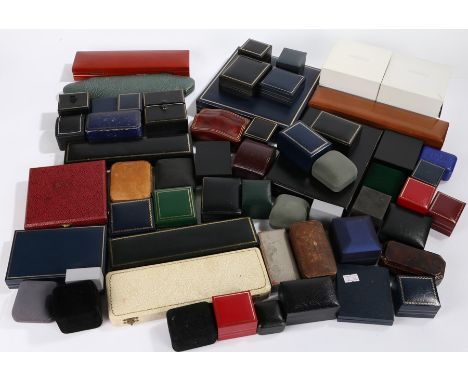 Collection of jewellery boxes, various sizes and styles, to include ring, necklace, brooch and other boxes (qty)