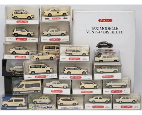 31 Modellautos "Taxi", Wiking, Brekina, Rietze, Herpa, 1:87. Verschiedene Hersteller und Ausführungen. Darunter Wiking-Sammel