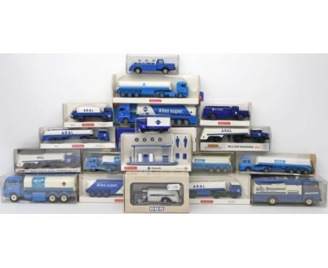 18 Modellautos "Aral", Wiking, Brekina, Schuco, Bub, Siku, überwiegend 1:87. Verschiedene Hersteller und Ausführungen. Insbes