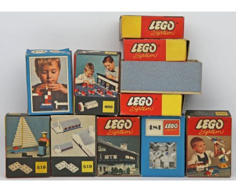 Posten altes Lego System, in 10 Papschachteln. Bespielt.